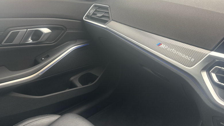 BMW 3 Series 318d MHT M Sport 4dr Step Auto Diesel Saloon